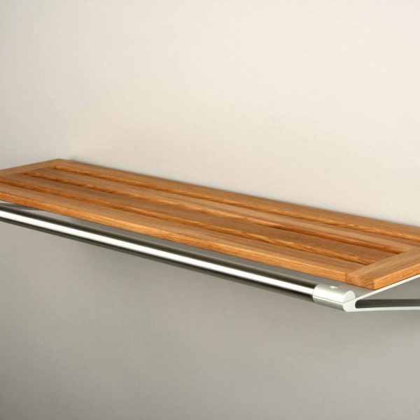 Knax hattehylle lakkert eik med grå oppheng 100 cm