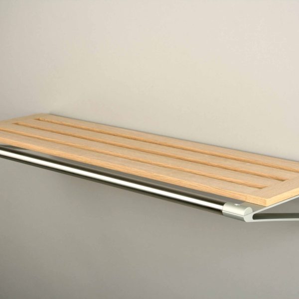 Knax hattehylle såpet eik med grå oppheng 100 cm